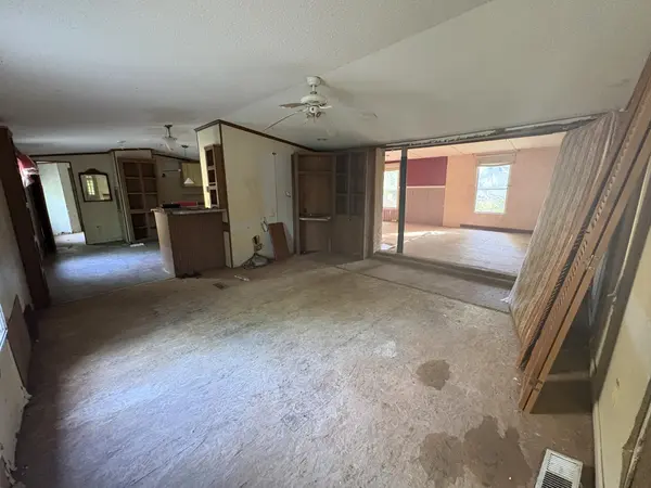 215 Frederick Loop, Linden, TN 37096