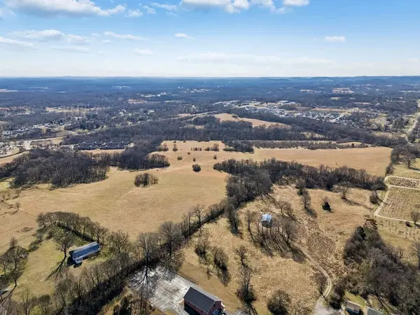 0 Tom J Hitch, Columbia, TN 38401