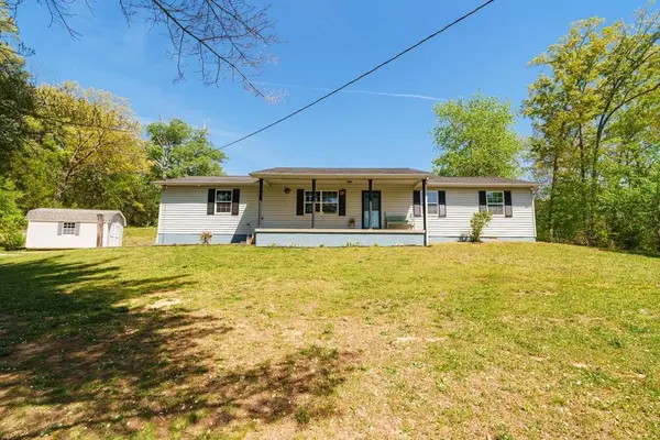 2209 Cliff Ln, Cookeville, TN 38501