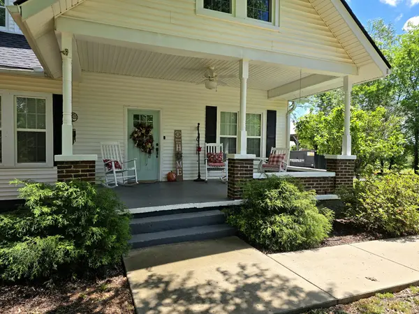 942 Mike Muncey Rd, Mcminnville, TN 37110