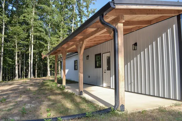 1327 Hop Smith Rd, Cumberland Furnace, TN 37051