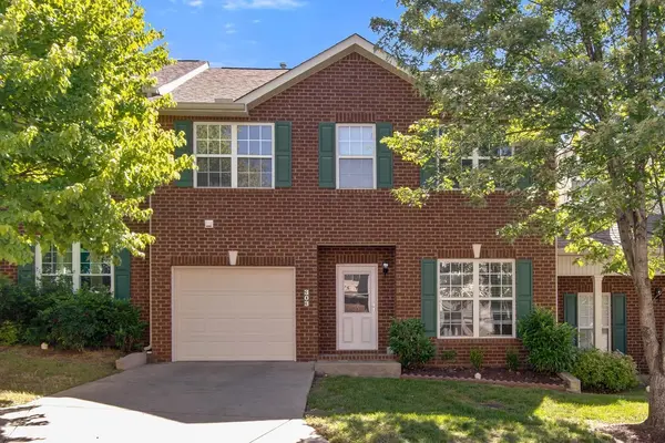 303 Nashboro Greens Way,  Nashville,  TN 37217