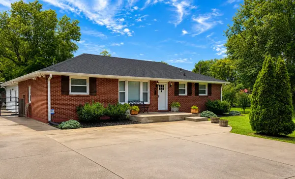 300 Clearview Dr, Smyrna, TN 37167