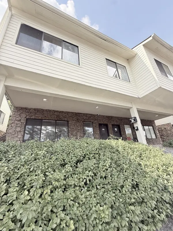 179 Belle Forest Cir, Nashville, TN 37221