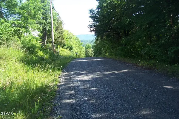 21 Clearwood Road, Newport, TN 37821