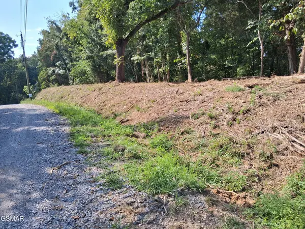 21 Clearwood Road, Newport, TN 37821