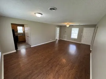 415 Eddy St, Oak Grove, KY 42262