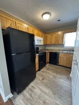 415 Eddy St, Oak Grove, KY 42262
