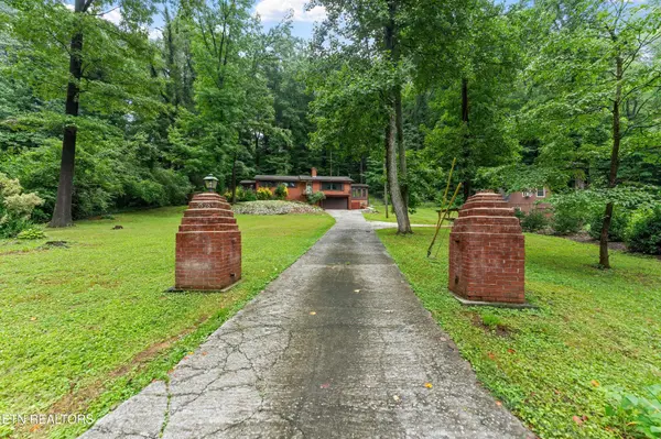26182528 Shaler Lane, Knoxville, TN 37920