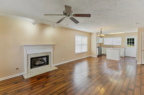 2005 Remington Park Rd, Hermitage, TN 37076