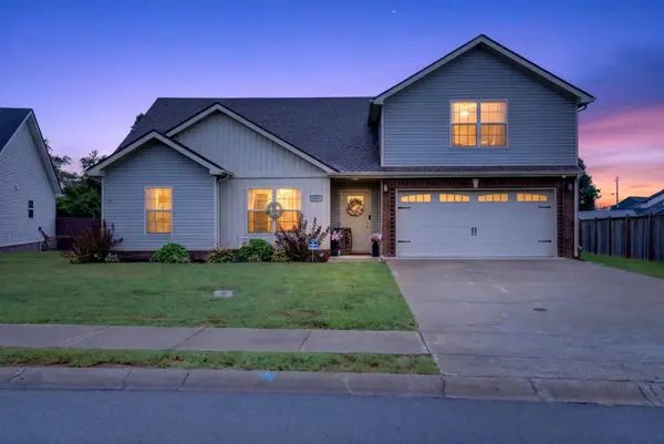 506 Burgess Ct, Clarksville, TN 37042