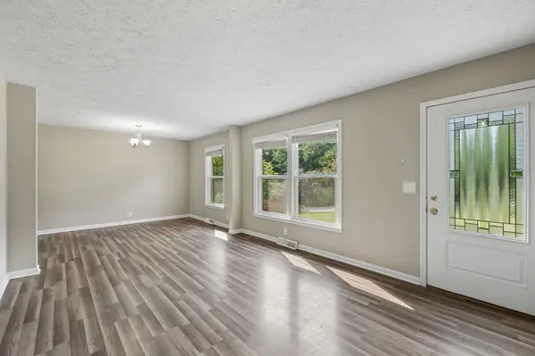 305 Cainridge Dr, Clarksville, TN 37040