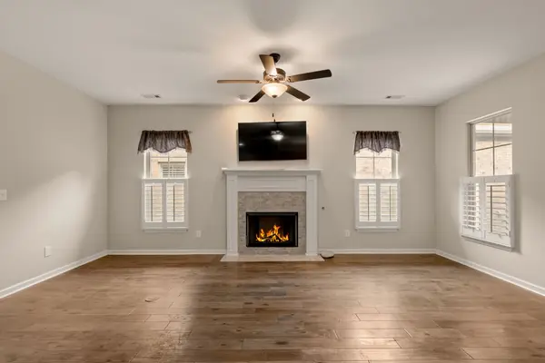 1068 Ambling Way, Gallatin, TN 37066
