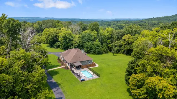 1600 Ledford Rd, Lewisburg, TN 37091
