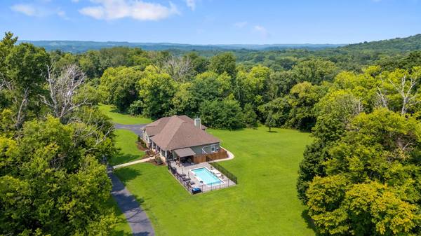 1600 Ledford Rd, Lewisburg, TN 37091