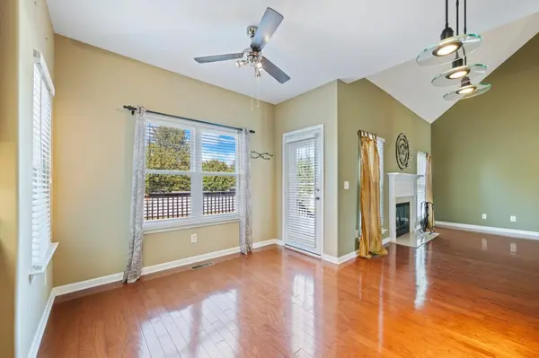 2187 Gold Valley Dr, Murfreesboro, TN 37130