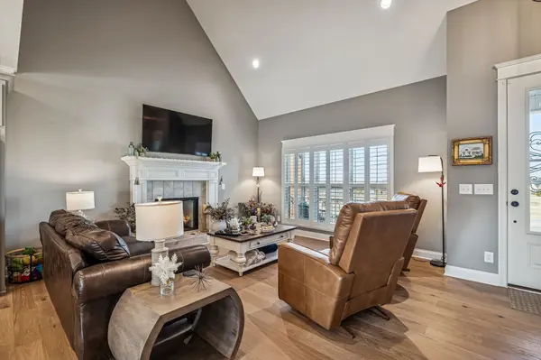 1109 Joe Martin Ln, Lebanon, TN 37087