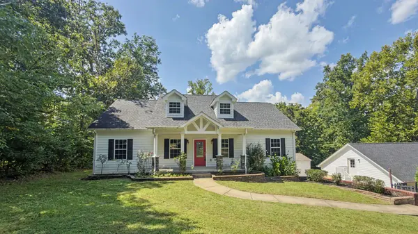 111 Lakeland Dr, Dover, TN 37058