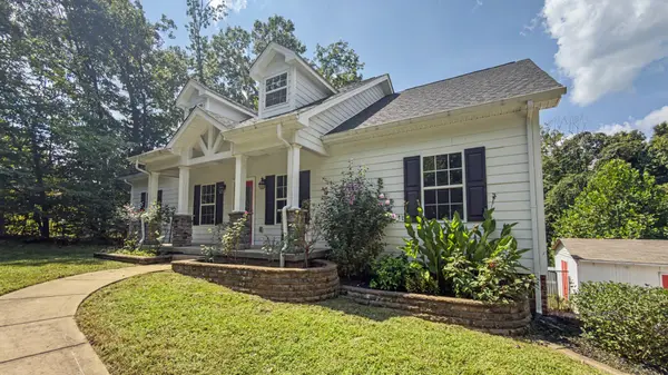 111 Lakeland Dr, Dover, TN 37058
