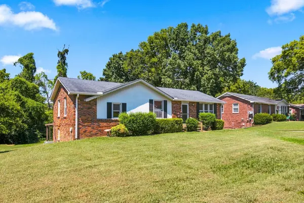 8219 Luree Ln, Hermitage, TN 37076