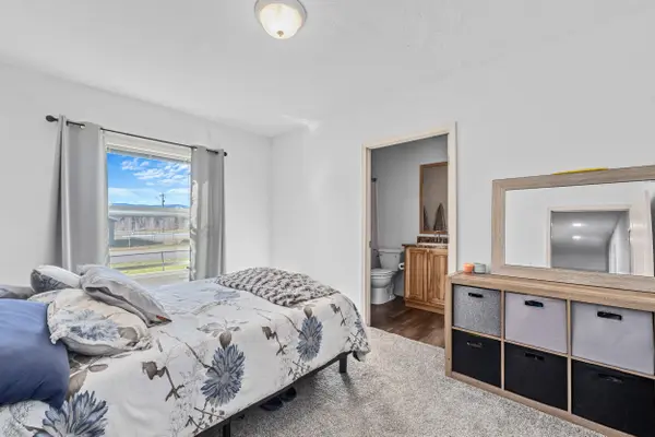 112 Blackwell St, Ione, WA 99139