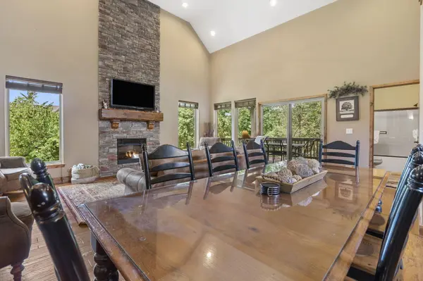 175 Deep Forest, Hollister, MO 65672