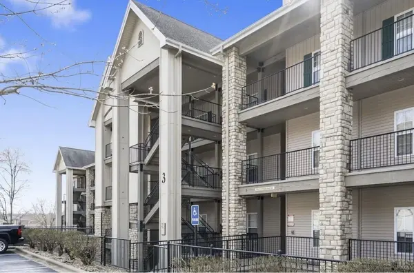 330 S Wildwood Drive #3-8, Branson, MO 65616