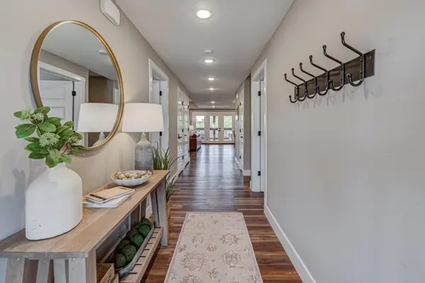 425 Watersound Way, Hollister, MO 65672