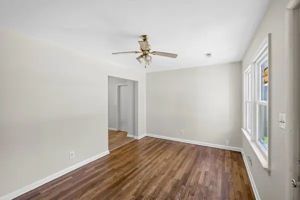 2120 N Fort AVE, Springfield, MO 65803