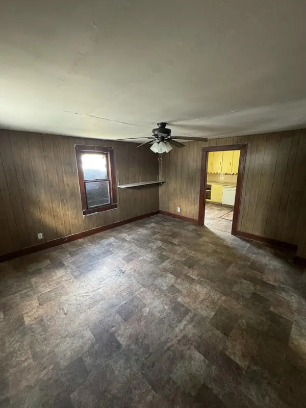 1716 W Hovey ST, Springfield, MO 65802