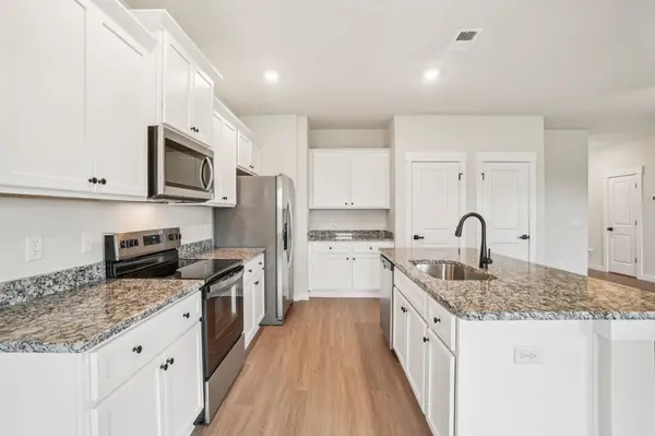 1216 Crested Iris ST, Moore, SC 29369