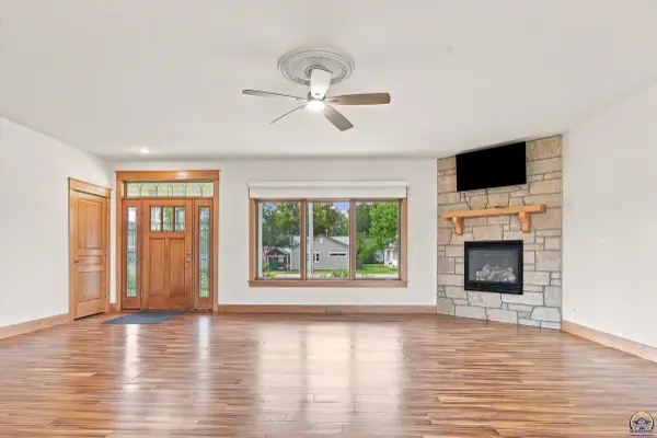409 Wheeler Ave, Mcfarland, KS 66501