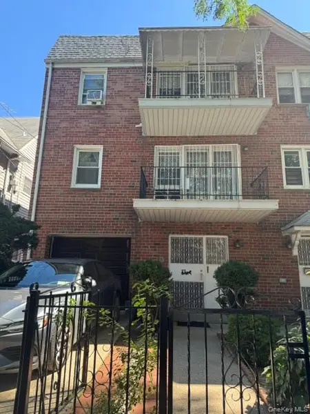48-35 92nd ST, Elmhurst, NY 11373