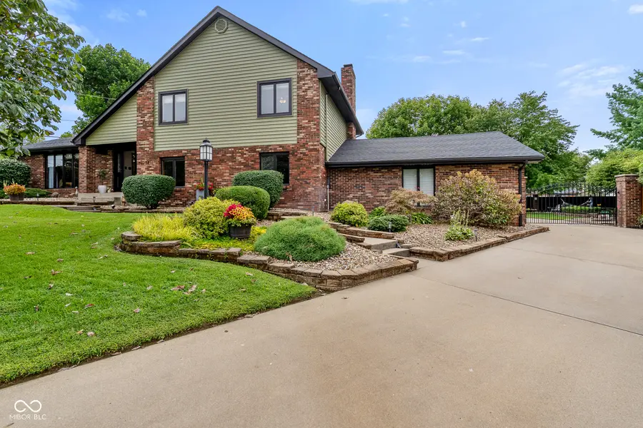 1411 Stadium DR, Seymour, IN 47274