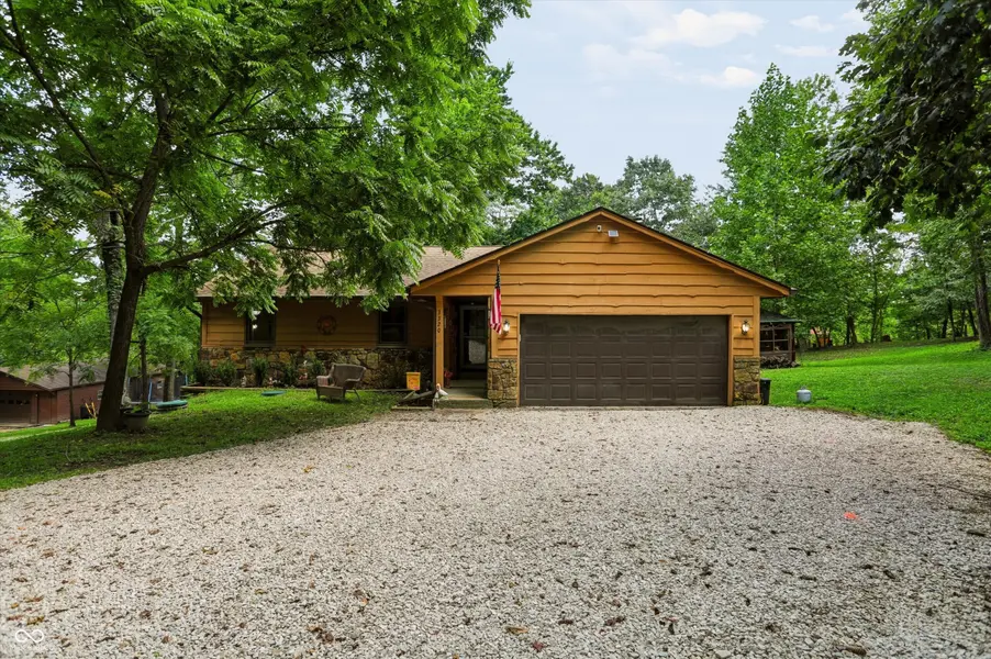 3320 Pine Wood DR, Spencer, IN 47460