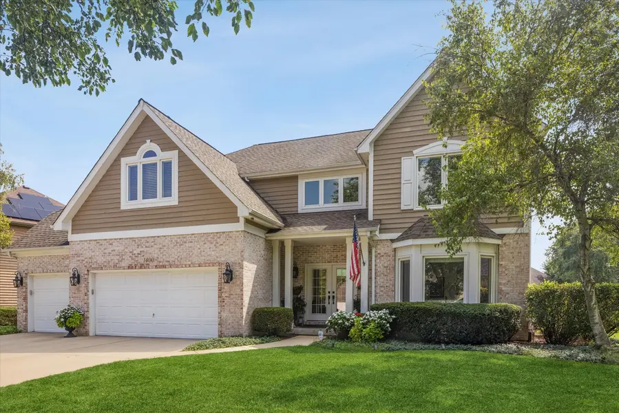 1400 Monarch CIR, Naperville, IL 60564