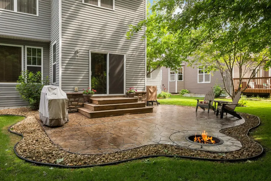 1311 Timber LN, Buffalo, MN 55313