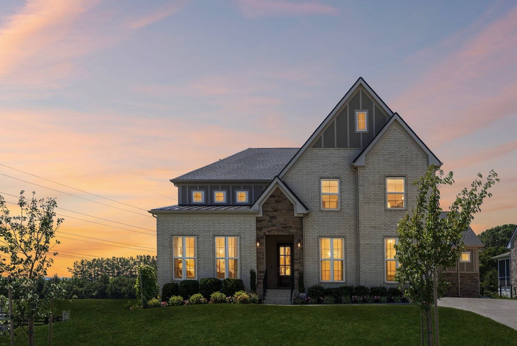 5011 High Park Hill Dr, Arrington, TN 37014