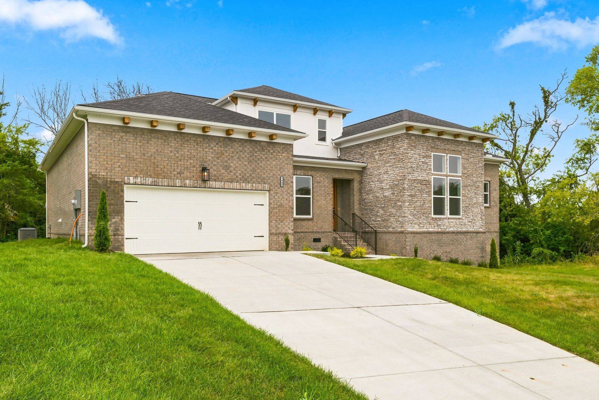 1004 Tiane Trail, Gallatin, TN 37066
