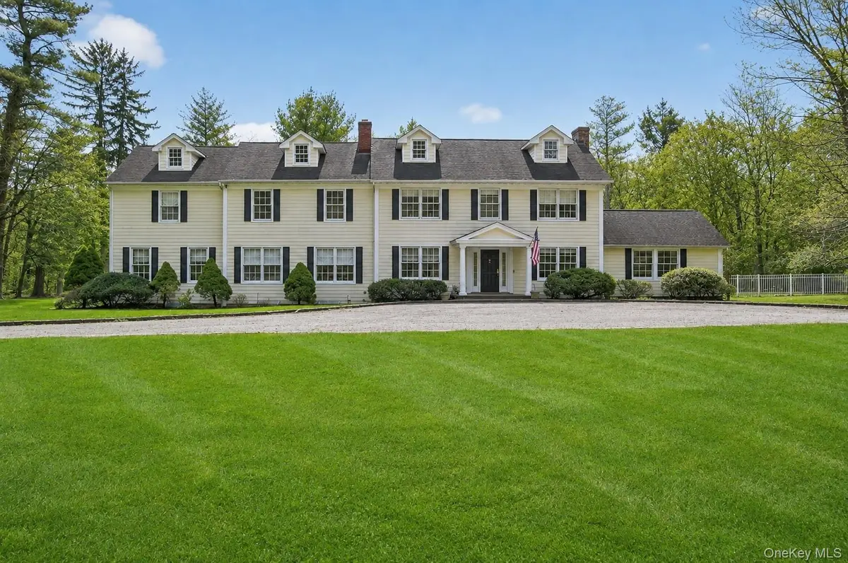 1862 Muttontown RD, Muttontown, NY 11791