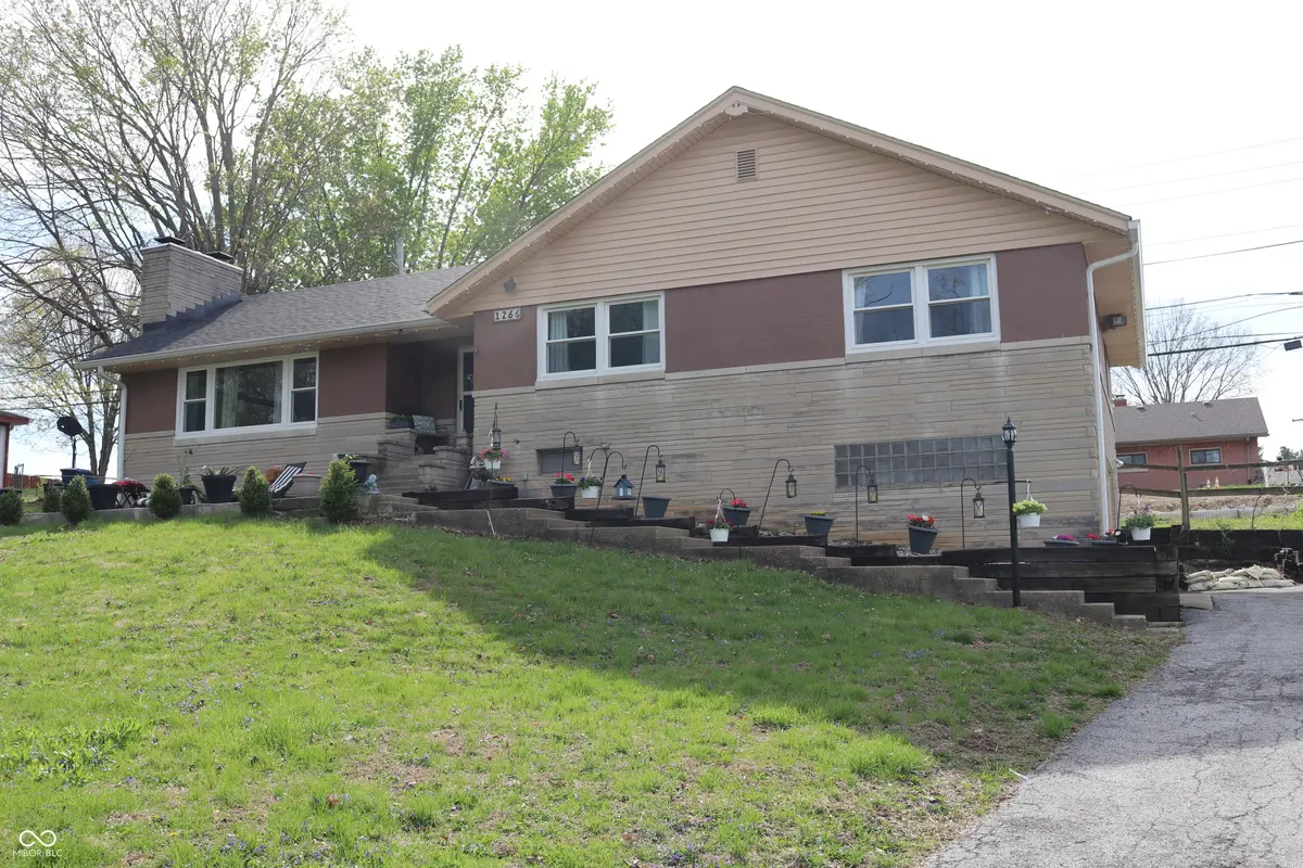 1266 N Morgantown RD, Greenwood, IN 46142