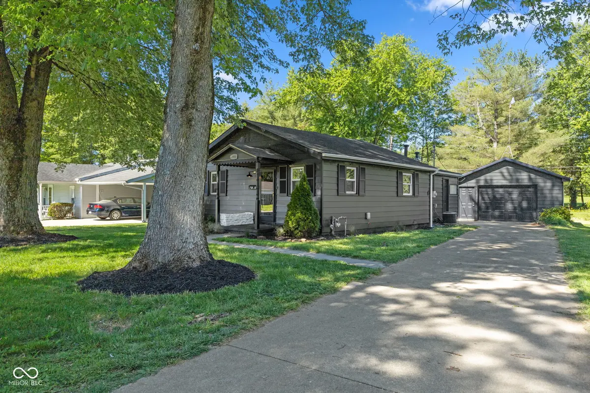 4986 Adkins ST, Columbus, IN 47201