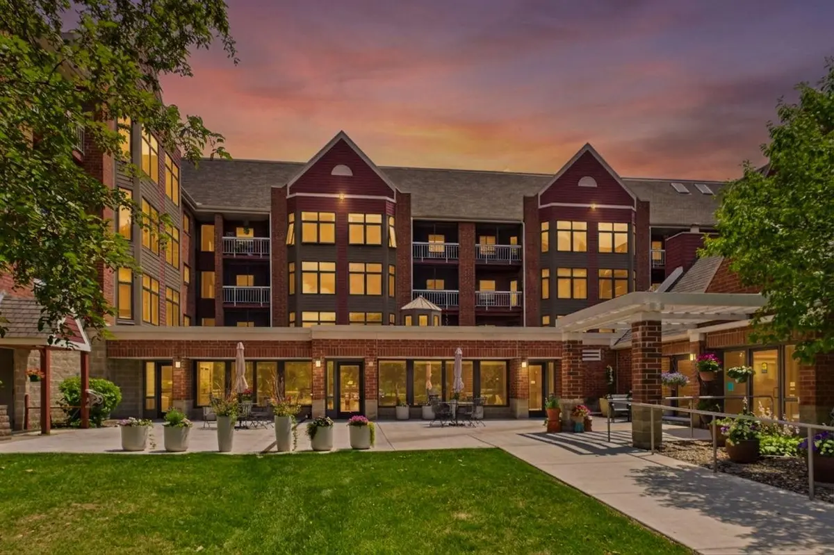 500 County Road B W #119, Roseville, MN 55113