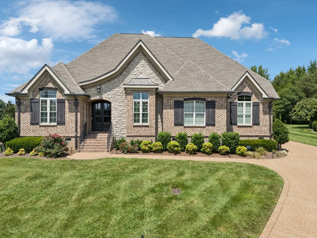 1416 Orchard Hill Ln, Arrington, TN 37014