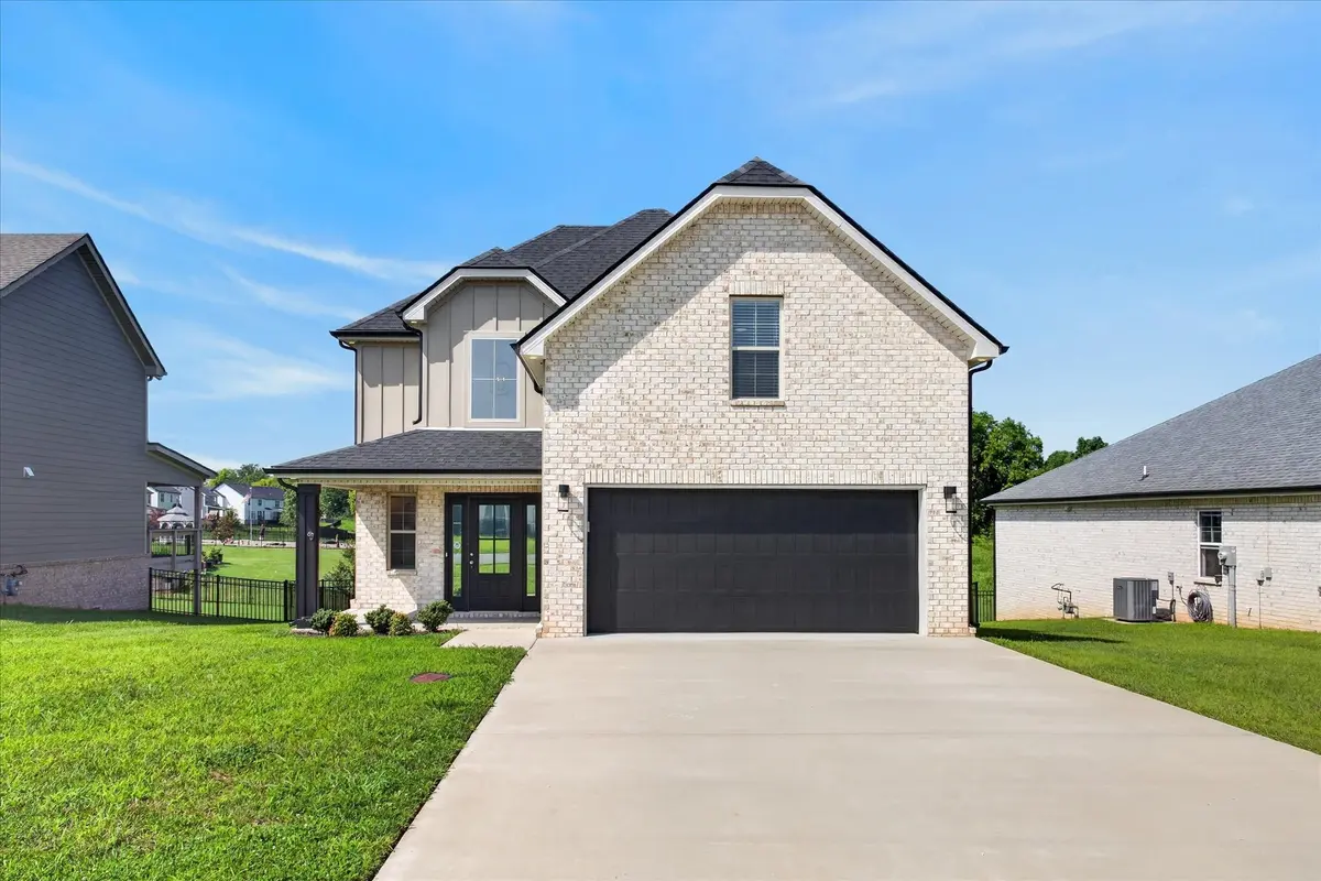 393 Frontier Drive, Clarksville, TN 37043