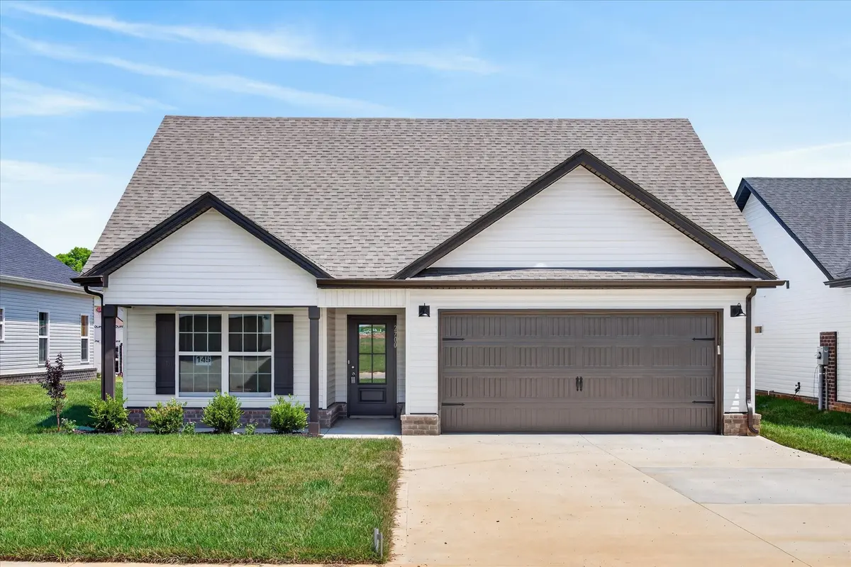 2700 Brewster Dr, Clarksville, TN 37042