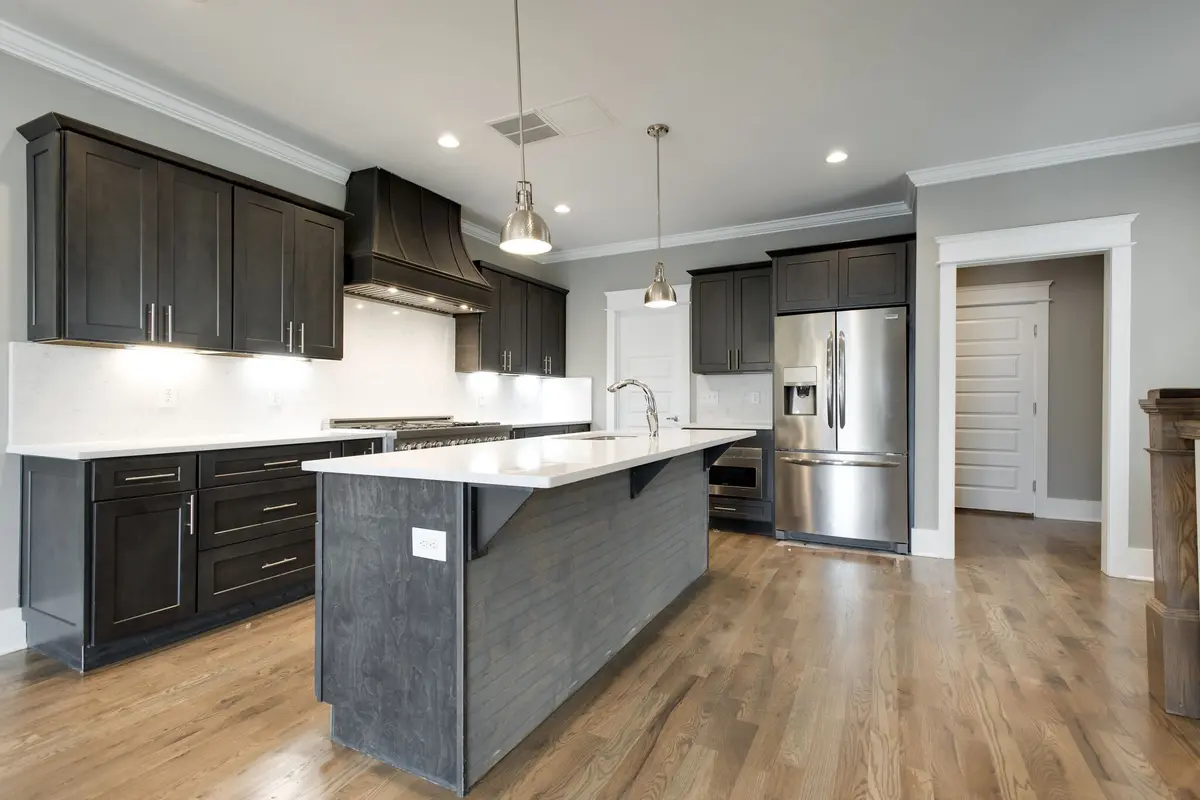 433 36th Ave #N, Nashville, TN 37209