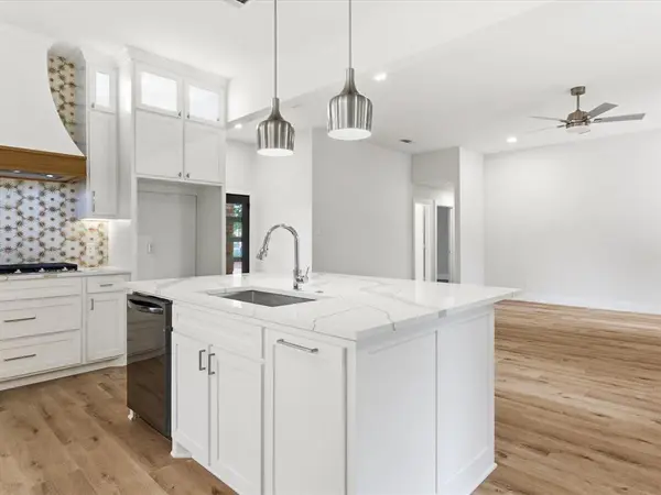 7306 Lynn Drive, Rowlett, TX 75088