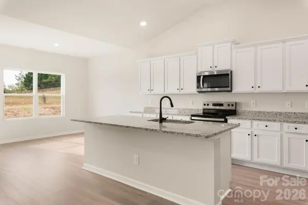 3330 Yorkshire DR, Gastonia, NC 28052