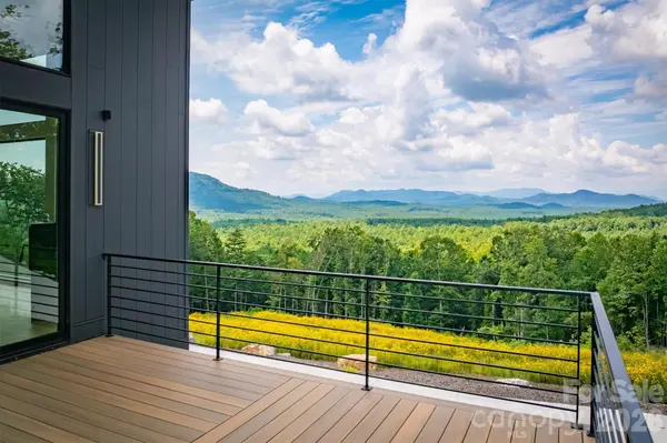 463 Summit TRL, Nebo, NC 28761
